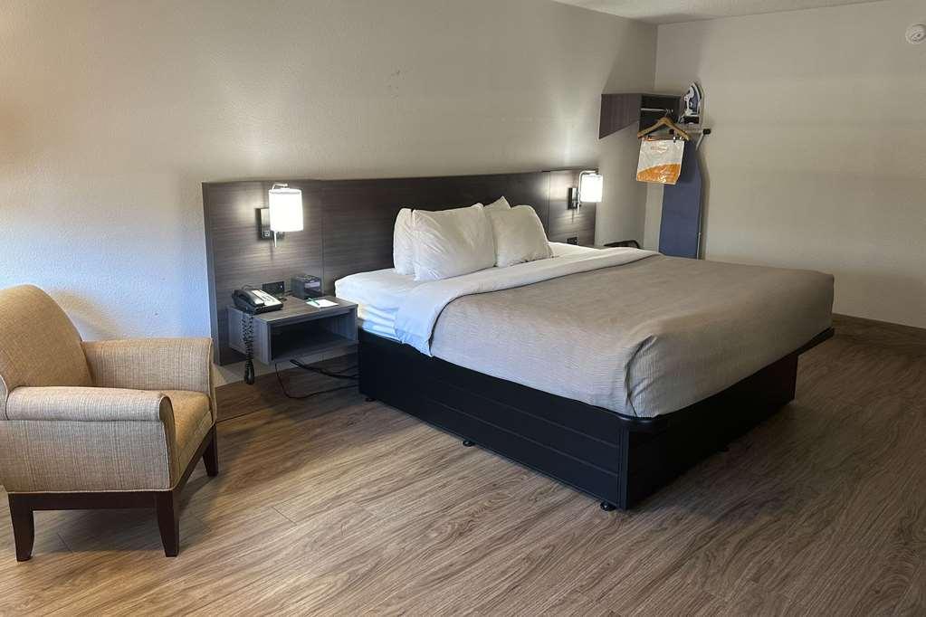 Quality Inn Forsyth Near Ga Public Safety Training Center Habitación foto